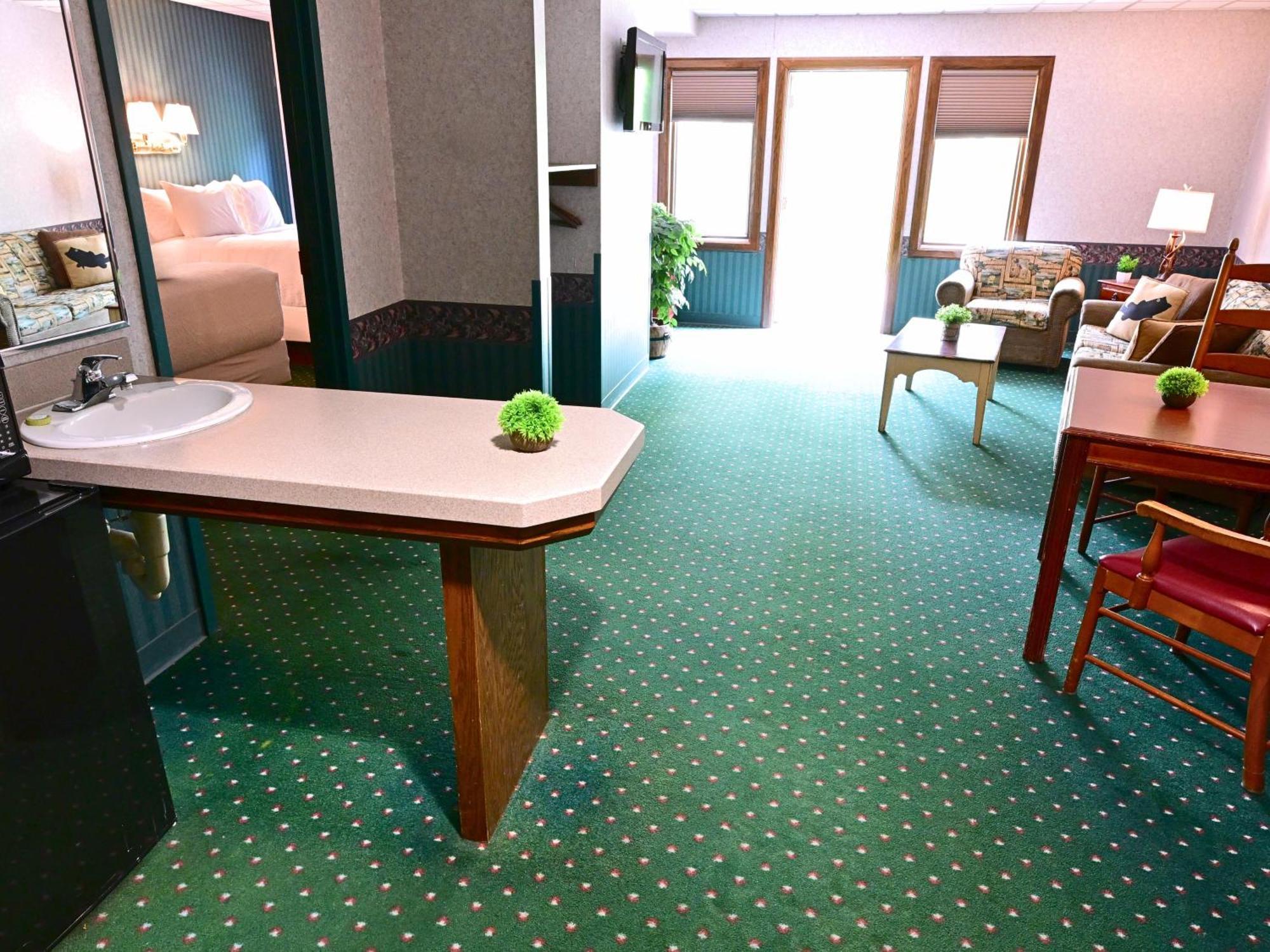 Potawatomi Inn & Cabins 安哥拉 客房 照片